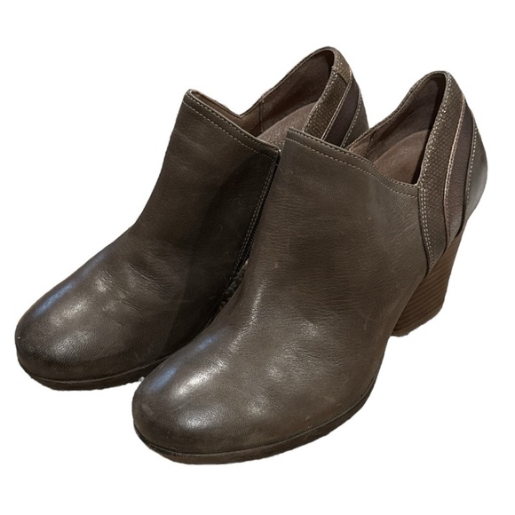 EUC - Dansko Marcia Ankle Boot - Size 41 - Teak Brown Burnished - Picture 3 of 8